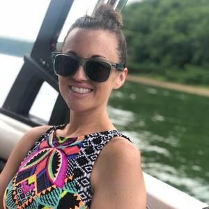 Meet your Posher, Deena